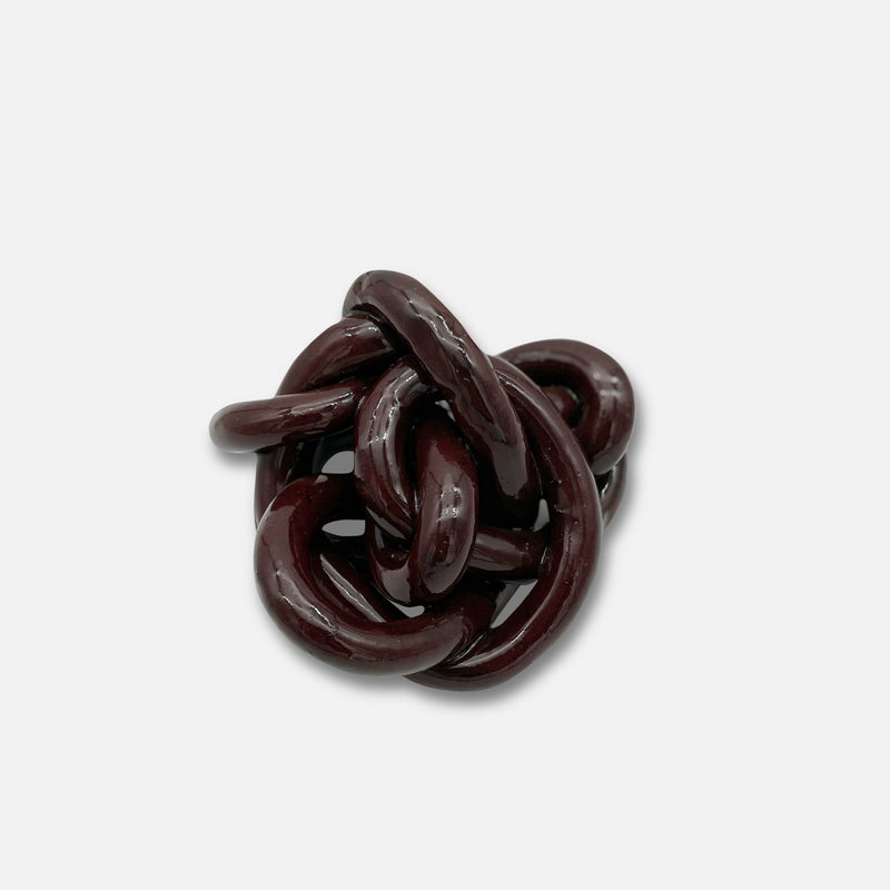 Brown knot 2022-1